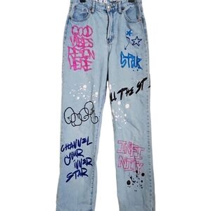 S.O.N.G Graffiti 90s Boyfriend Jeans High Rise Light Wash Blue Size 5/27